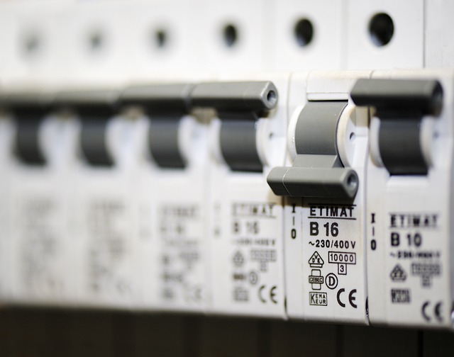 Low and Medium Voltage Connections